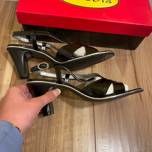 Talbots mini heels - Picture 4 of 6